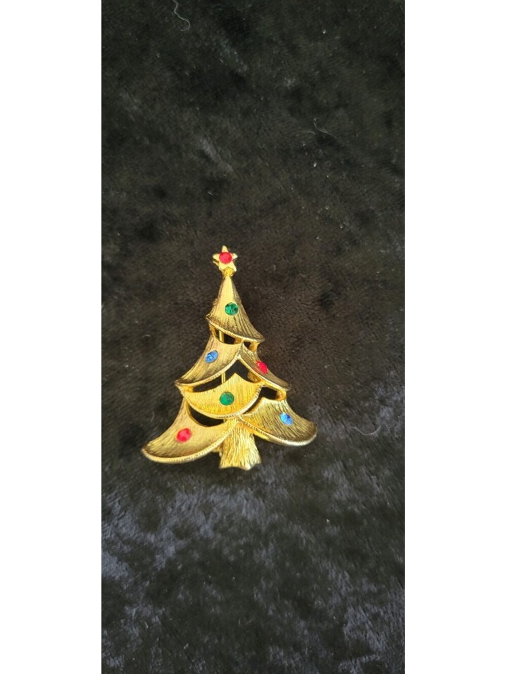 Unsigned Vintage JJ Jonette Christmas Tree Brooch